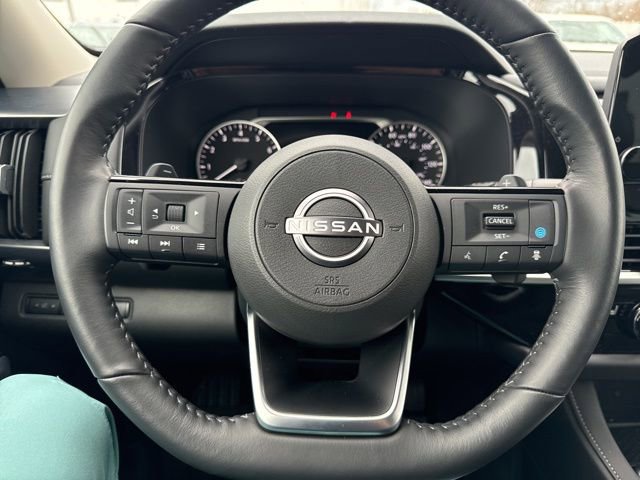 Used 2025 Nissan Pathfinder SL w/ Lighting Package (N92) image 20