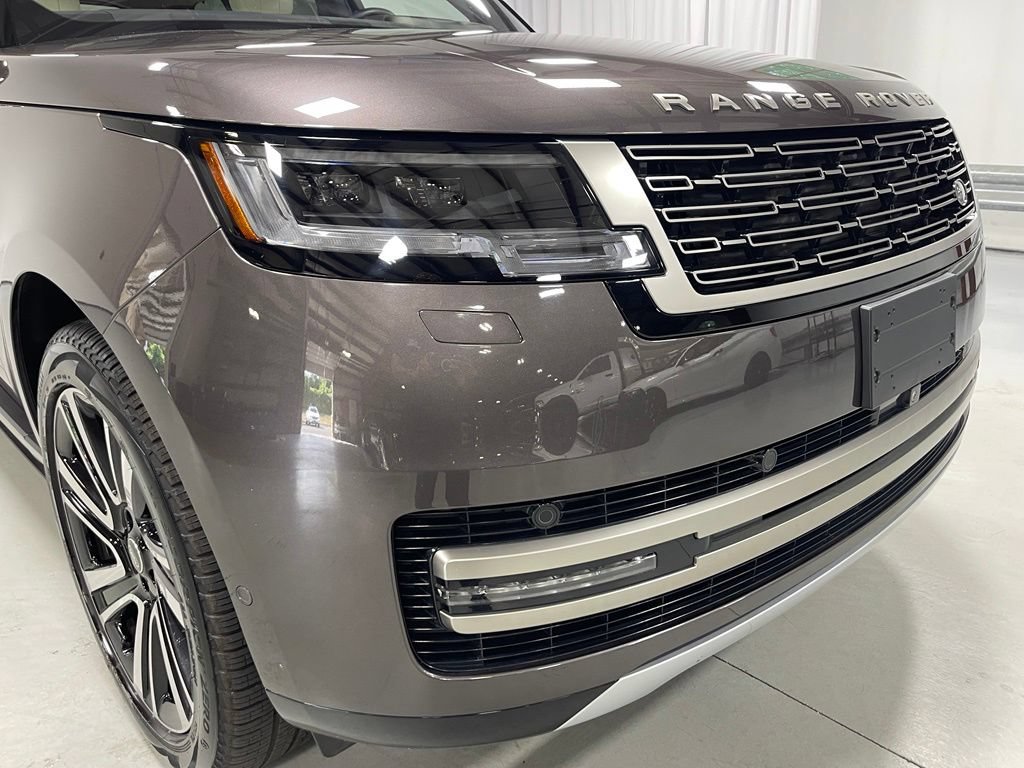 Used 2023 Land Rover Range Rover SE AWD/4WD image 11