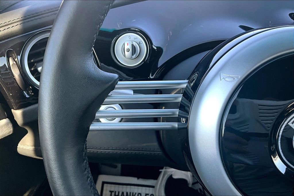 Used 2001 BMW Z8 RWD image 20