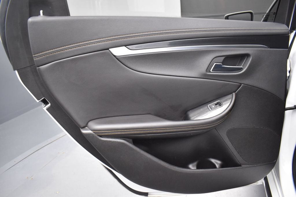 Used 2020 Chevrolet Impala LT FWD image 23
