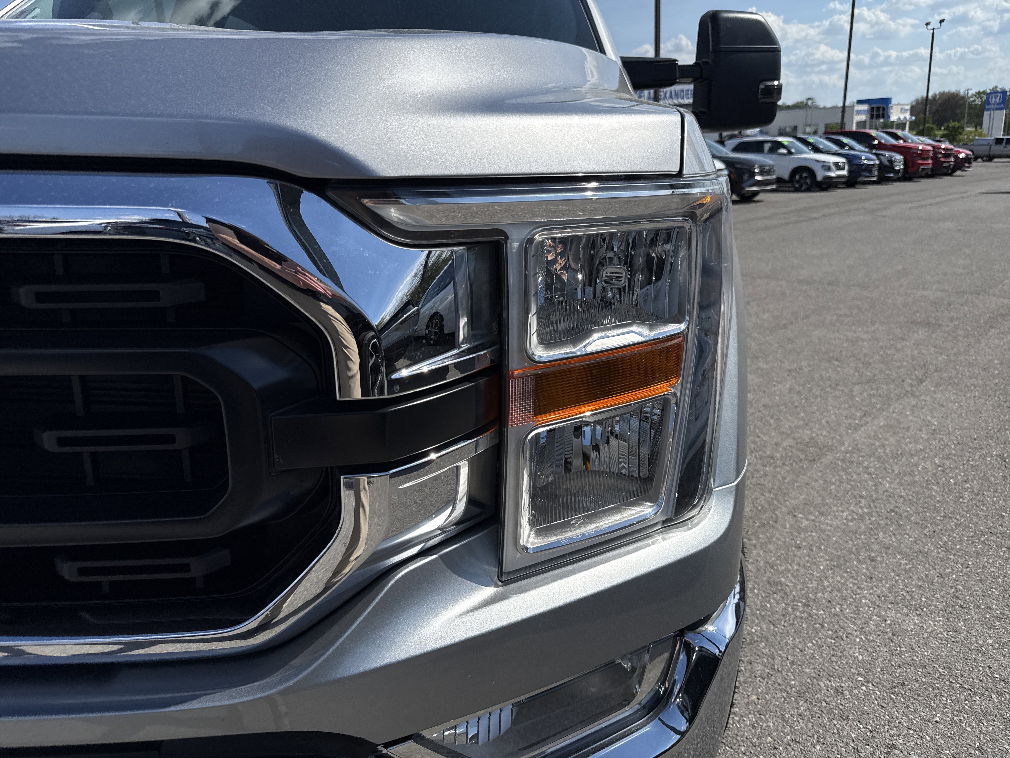 Used 2021 Ford F150 XLT AWD/4WD image 10