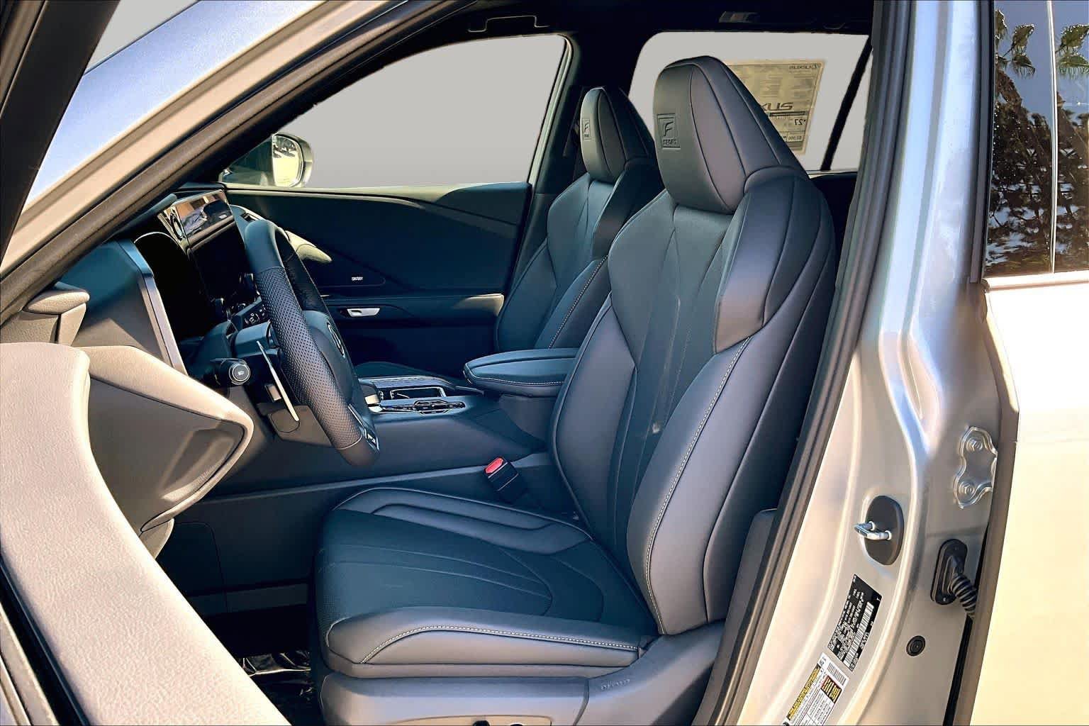 New 2026 Lexus TX 500h AWD w/ Technology Package image 18