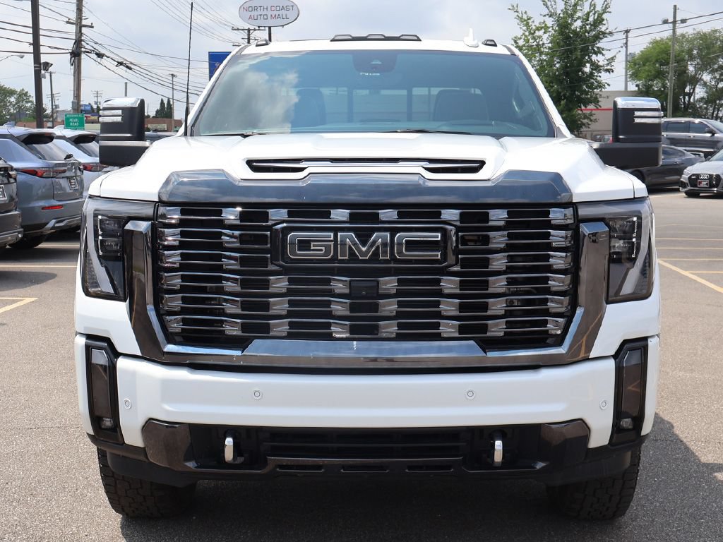 Used 2024 GMC Sierra 2500 Denali Ultimate w/ LPO, GMC Protection Package AWD/4WD image 18