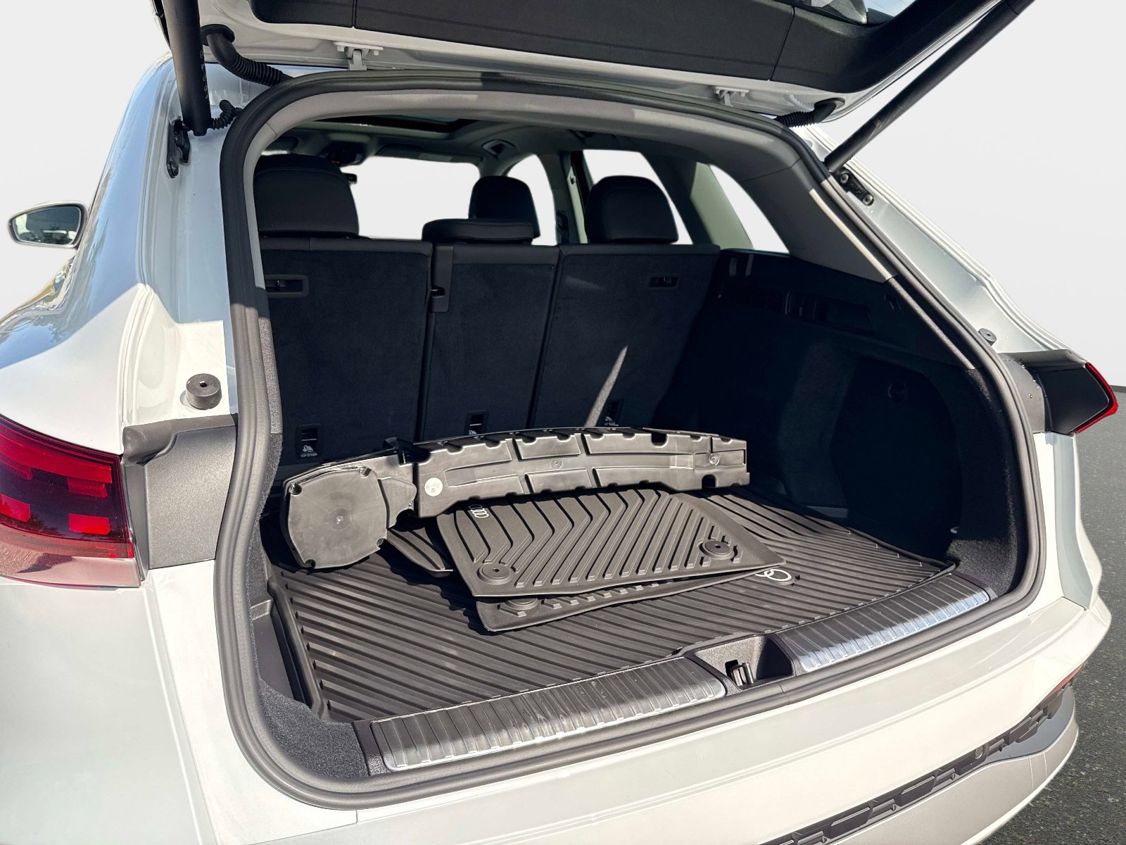 Used 2025 Audi Q5 Premium w/ Convenience Package image 10