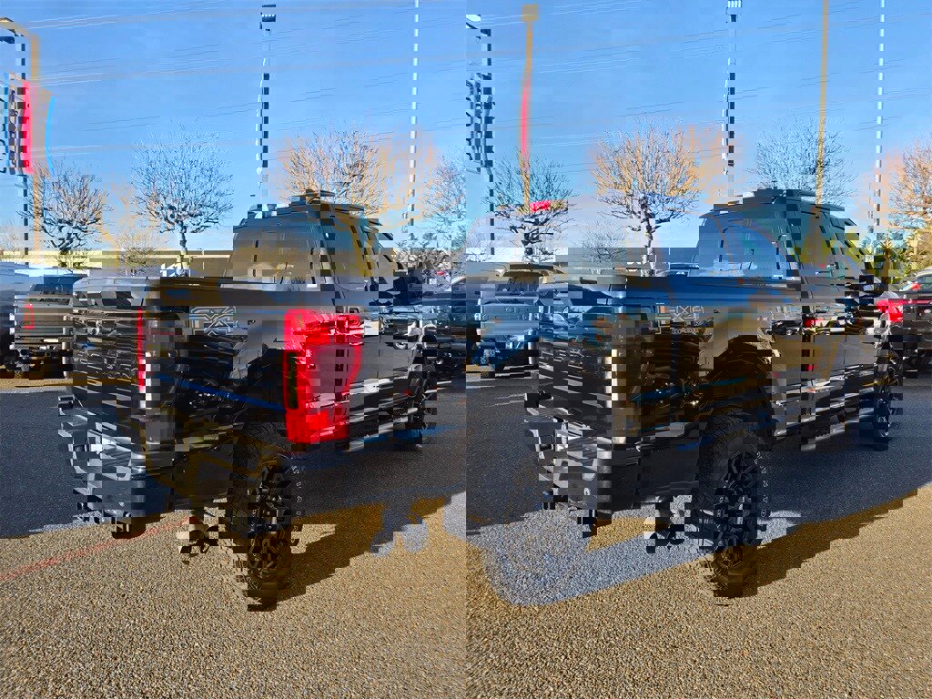 Used 2021 Ford F250 Lariat image 5