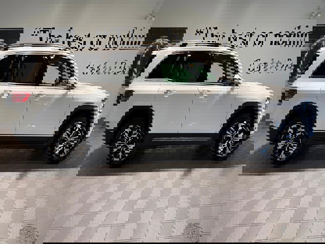 New 2026 Mercedes-Benz GLB 250 4MATIC image 3