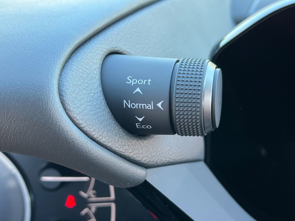 New 2025 Lexus ES 300h w/ Premium Package image 26