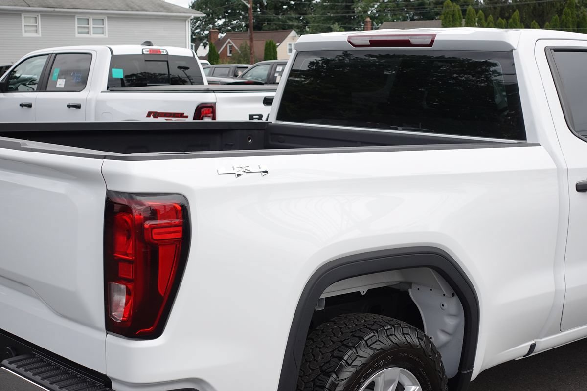 Used 2024 GMC Sierra 1500 Pro w/ Fleet Convenience Package AWD/4WD image 10