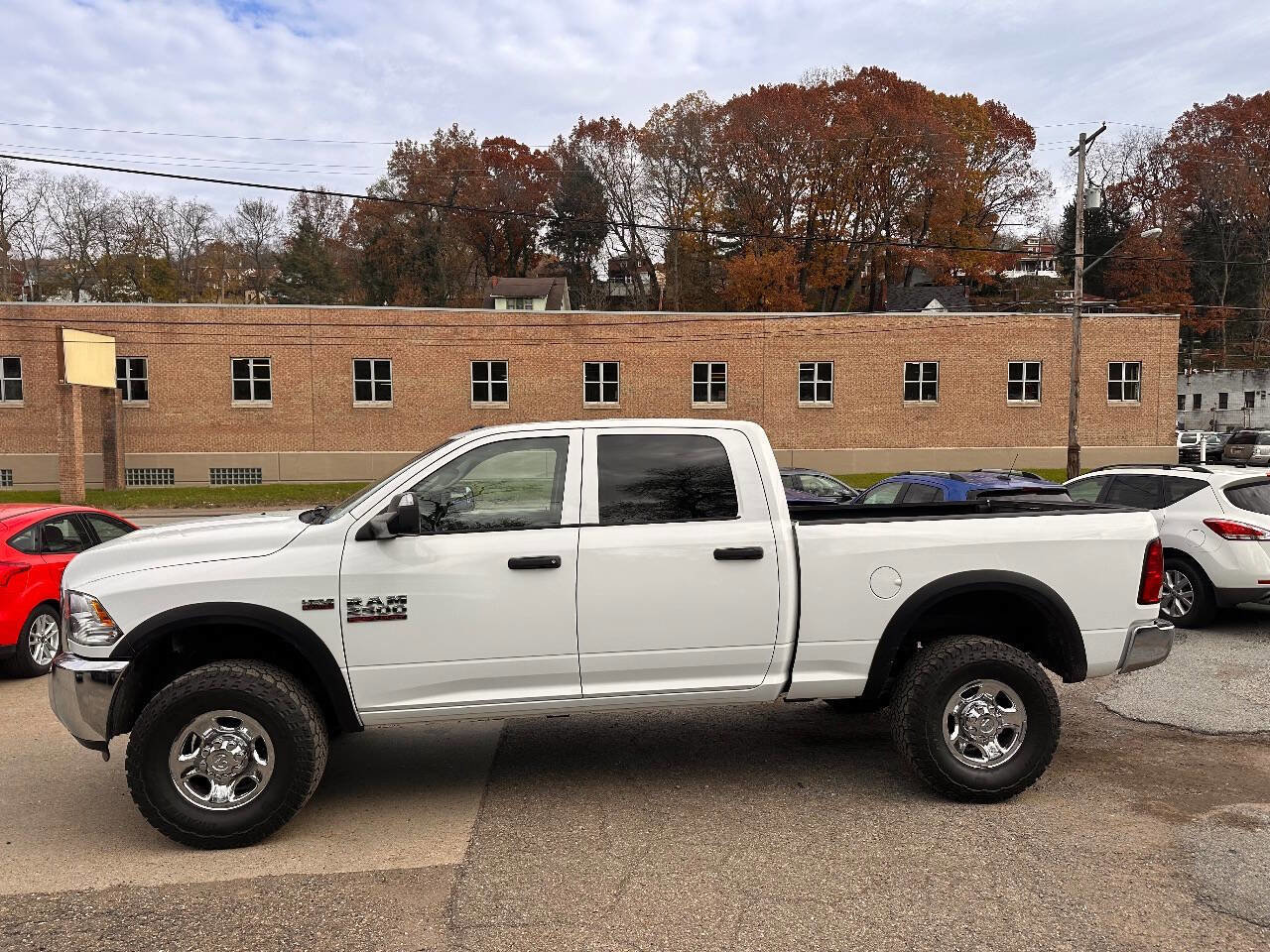 Used 2013 RAM 2500 Tradesman w/ Chrome Appearance Group image 4