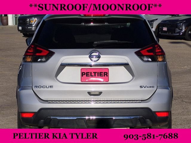 Used 2018 Nissan Rogue SV w/ Sun & Sound Touring Package image 6