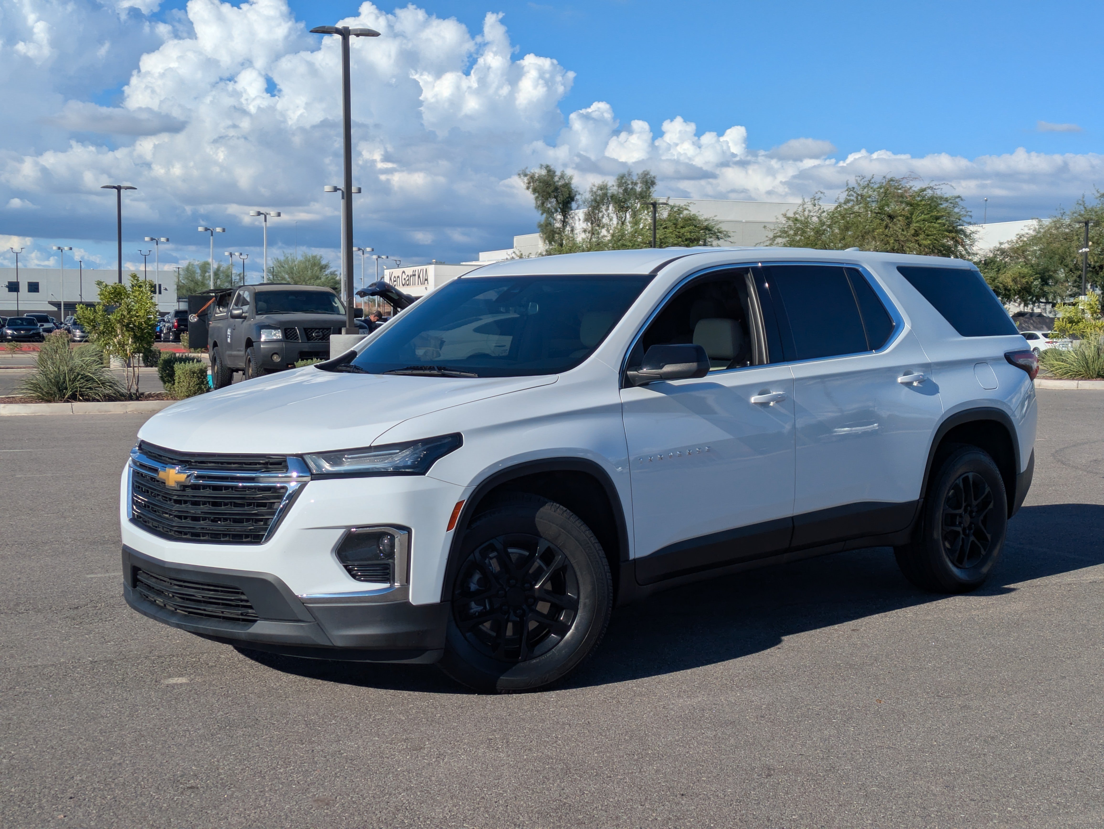 Used 2024 Chevrolet Traverse LS FWD image 33