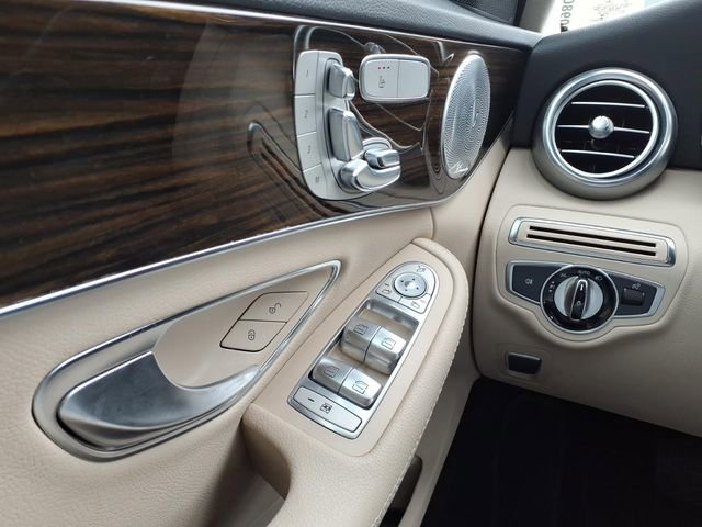 Used 2016 Mercedes-Benz C 300 4MATIC Sedan w/ Surround View Package image 21