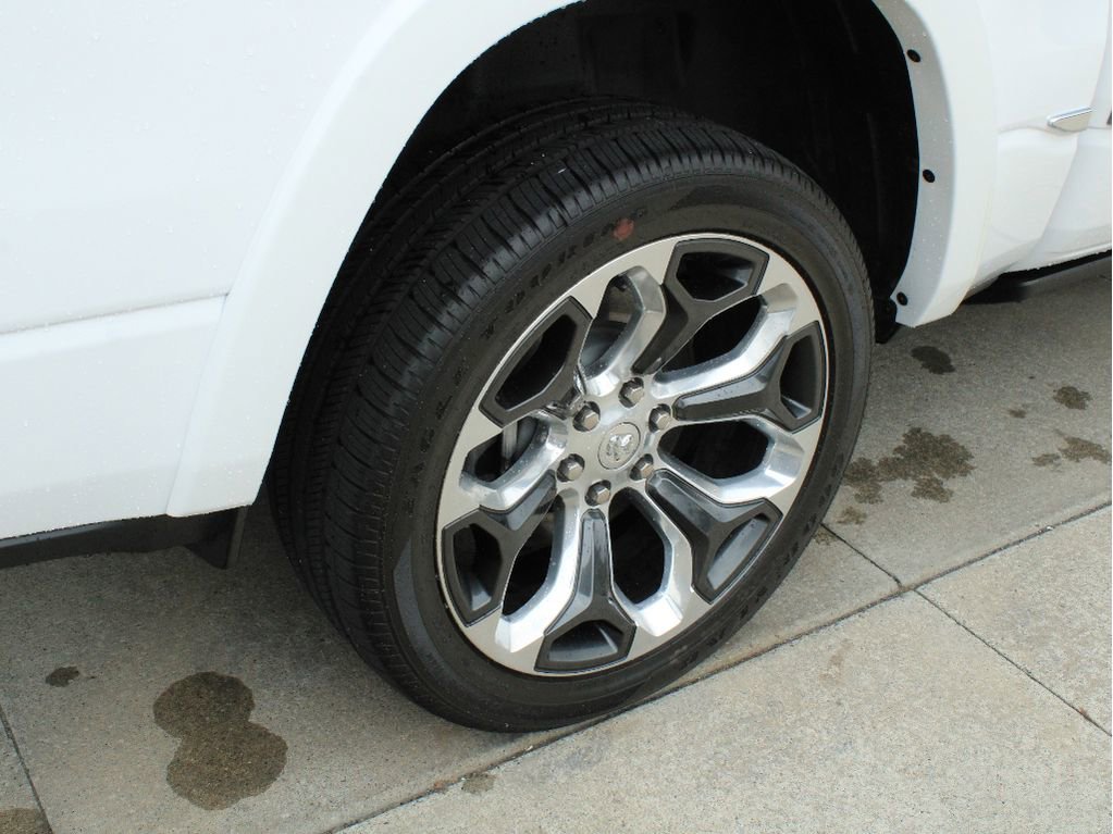 Used 2020 RAM 1500 Limited AWD/4WD image 11