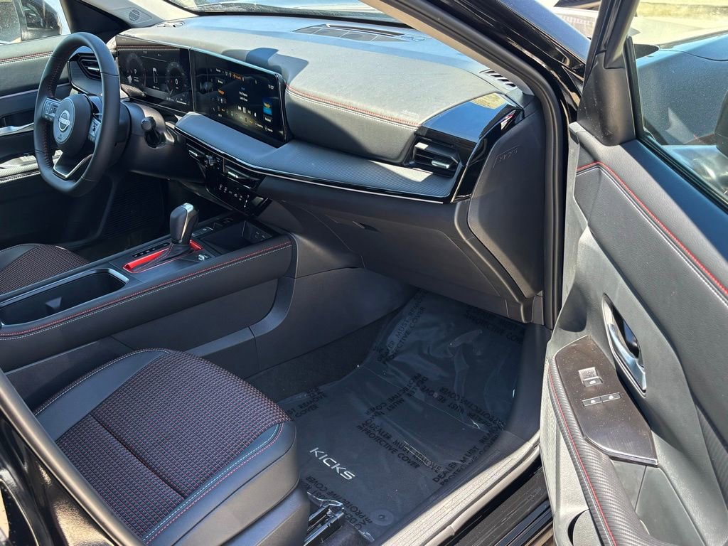 New 2025 Nissan Kicks SR image 21