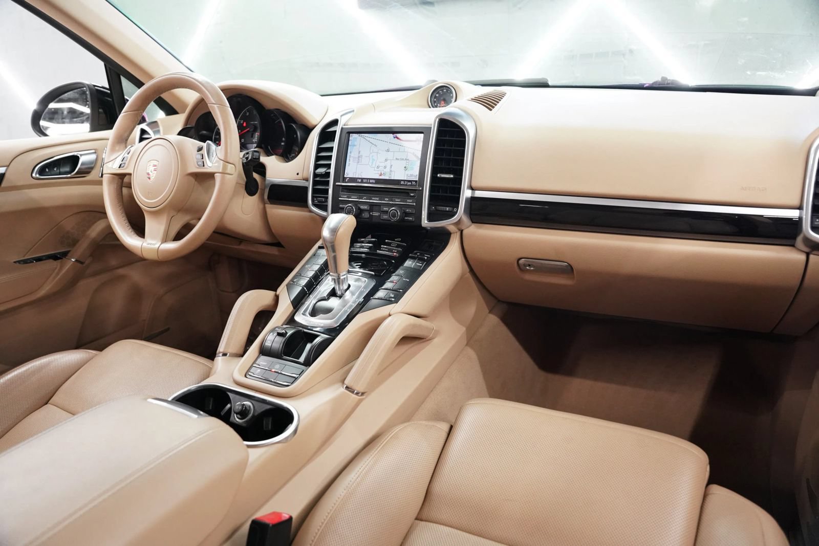 Used 2014 Porsche Cayenne AWD/4WD image 28