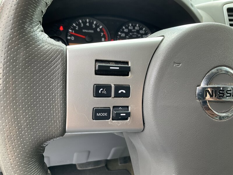 Used 2018 Nissan Frontier SV w/ Value Truck Package AWD/4WD image 24