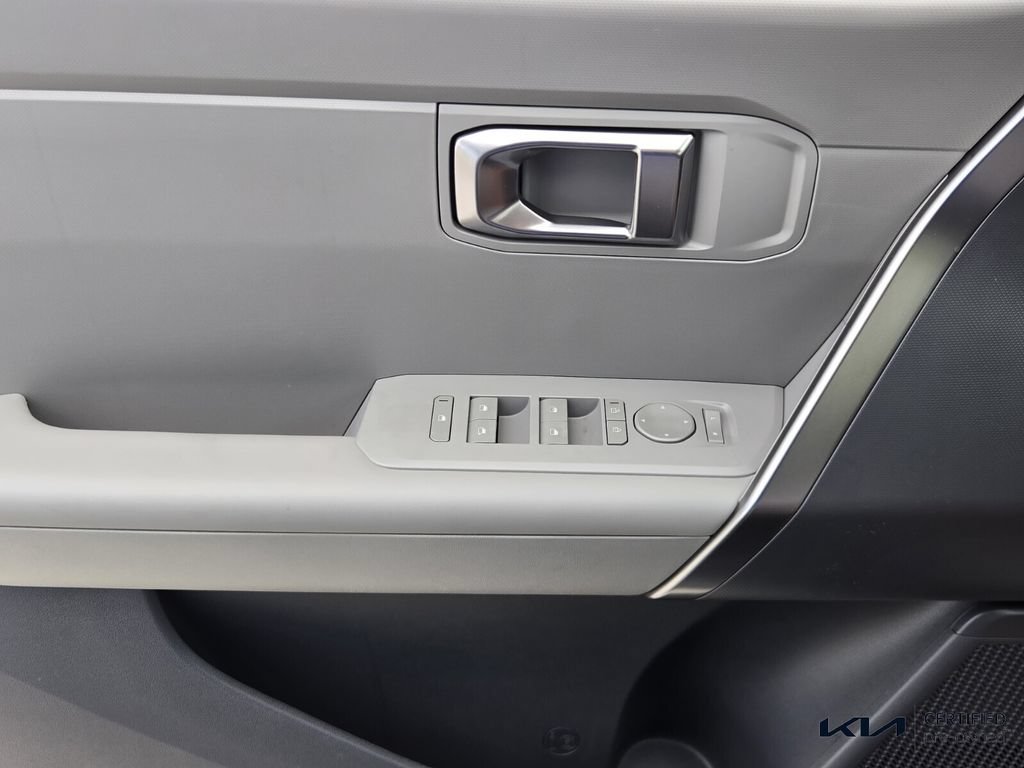 Used 2027 Kia Seltos S FWD image 30