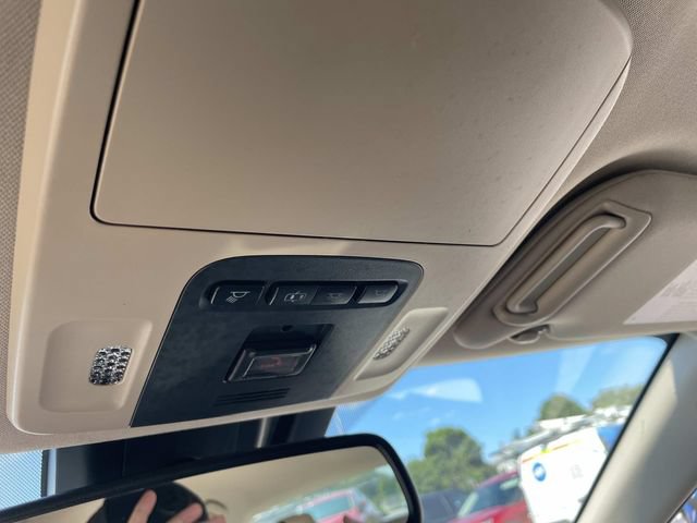 Used 2020 Toyota Camry XLE FWD image 30