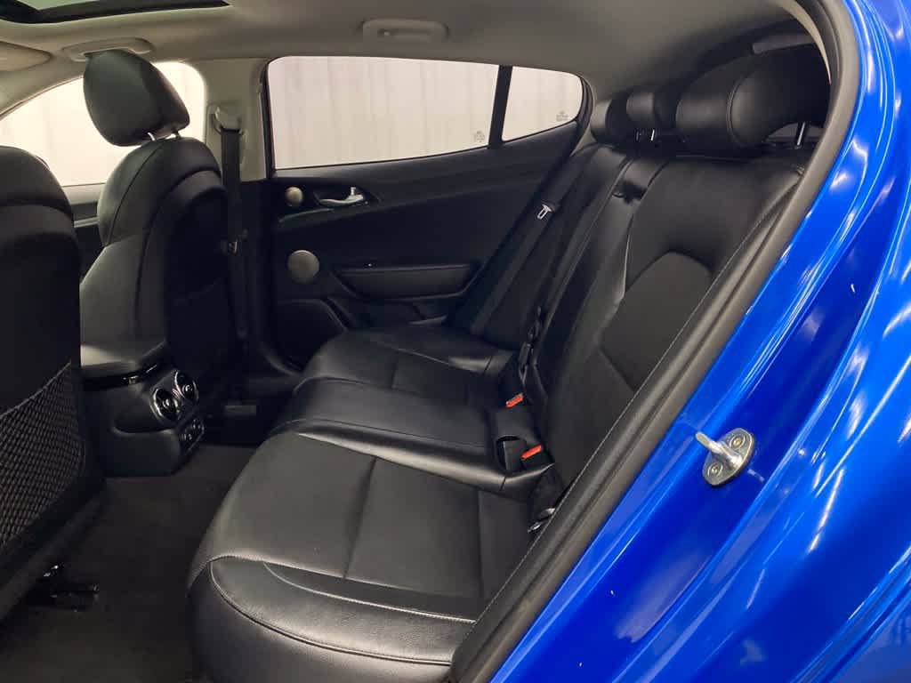 Used 2018 Kia Stinger Premium AWD/4WD image 15