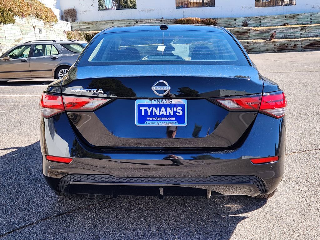 Used 2025 Nissan Sentra SV w/ All-Weather Package image 4