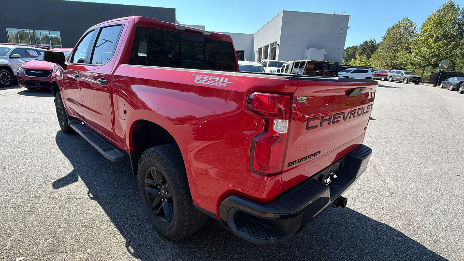 Used 2021 Chevrolet Silverado 1500 LT Trail Boss w/ Convenience Package II AWD/4WD image 10