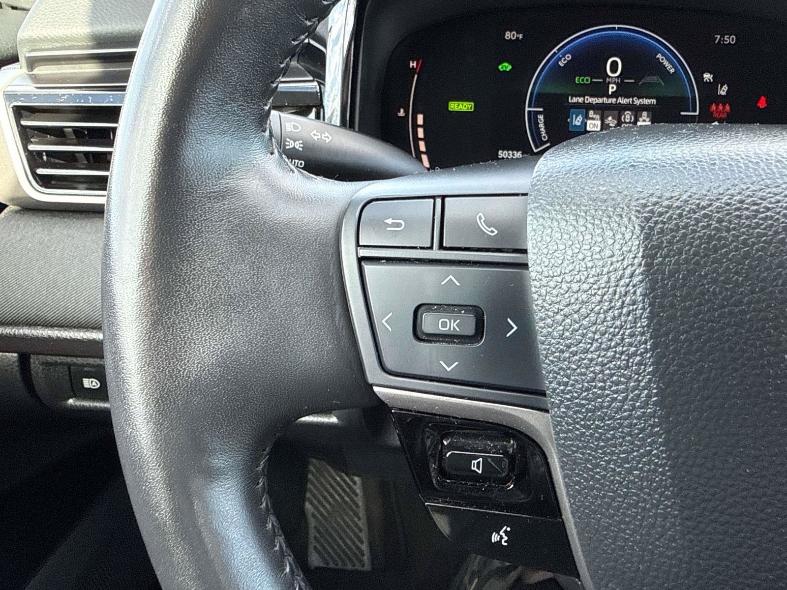Used 2025 Toyota Camry XLE AWD/4WD image 24