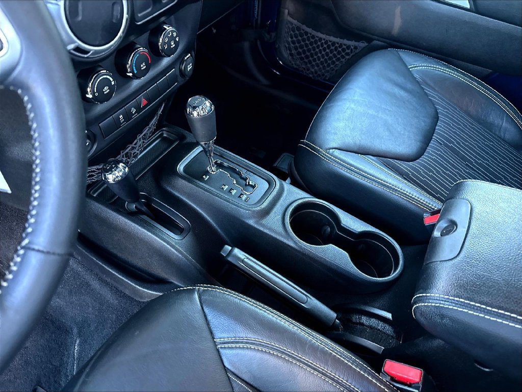 Used 2013 Jeep Wrangler Sport AWD/4WD image 22