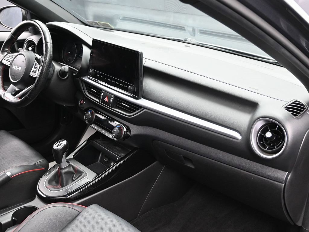 Used 2022 Kia Forte GT image 35