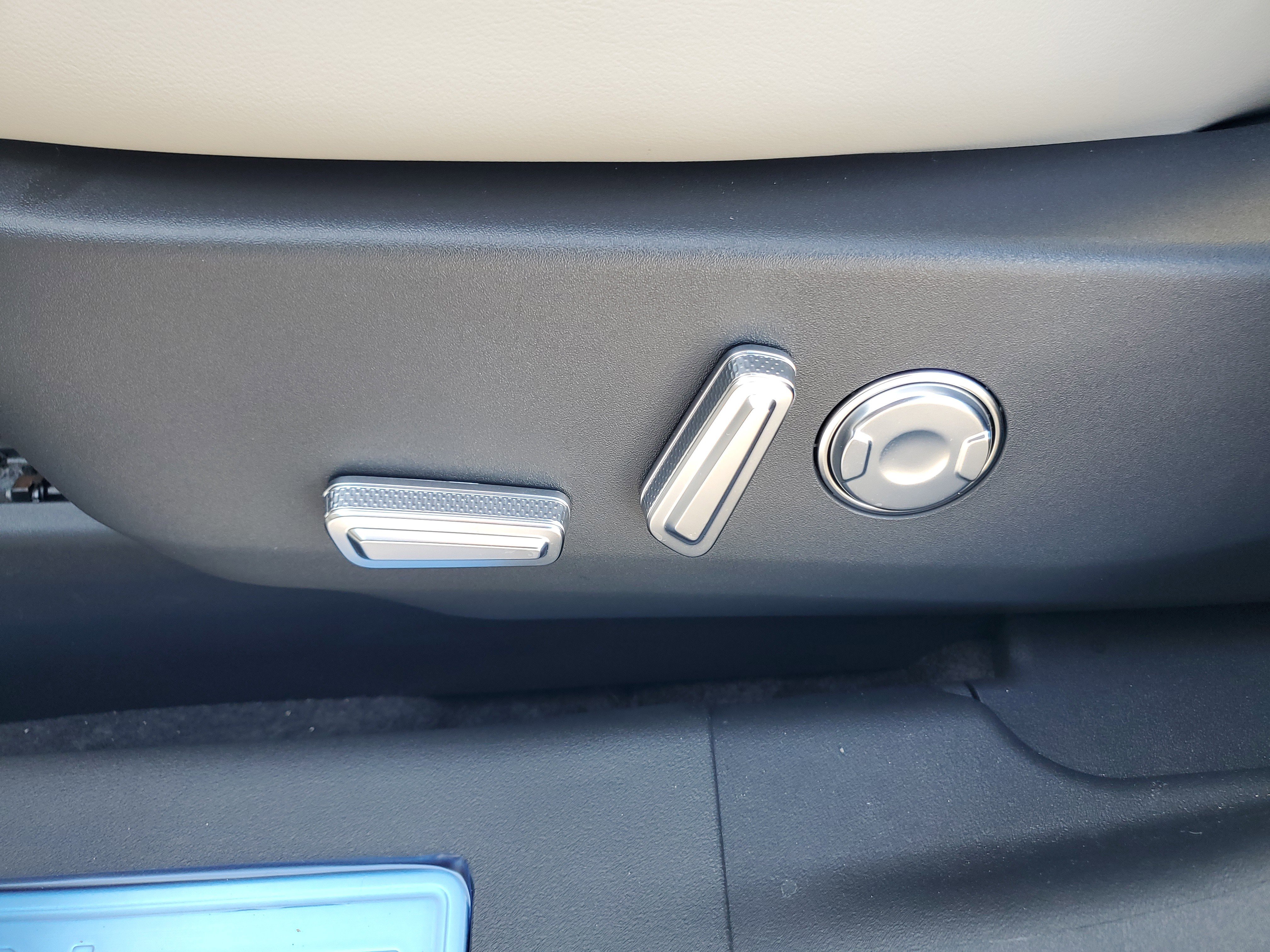 New 2026 Lincoln Nautilus Reserve image 12