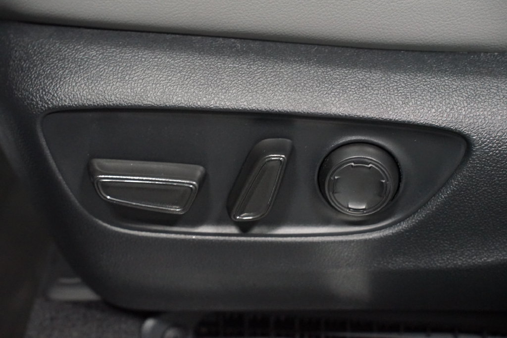 New 2026 Toyota Sienna XLE FWD image 34