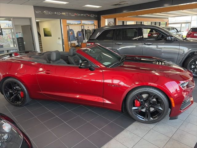Used 2023 Chevrolet Camaro SS RWD image 9