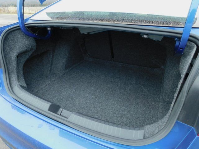 Used 2024 Volkswagen Jetta SE image 12