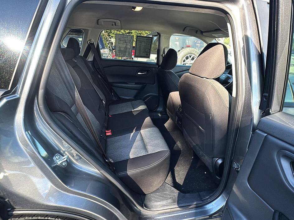 Certified 2025 Nissan Rogue SV AWD/4WD image 22