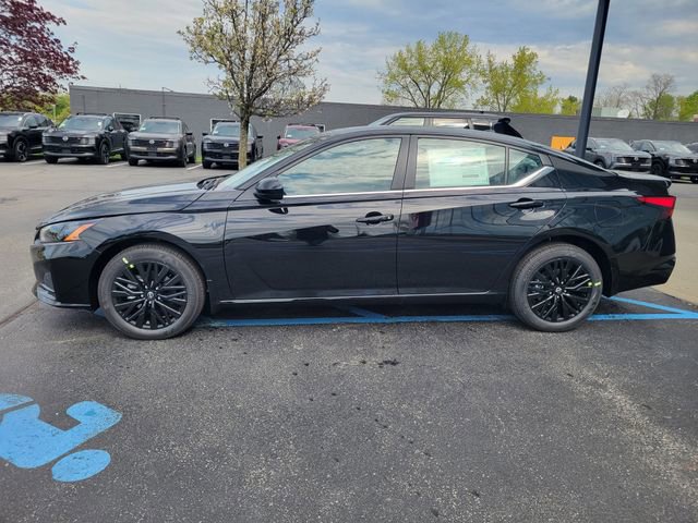 New 2026 Nissan Altima 2.5 SV w/ SV Special Edition Package AWD/4WD image 9