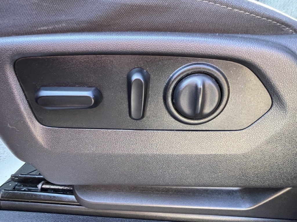 Certified 2020 Chevrolet Silverado 1500 RST image 28