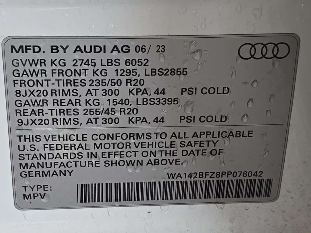 Used 2023 Audi Q4 e-tron Prestige AWD/4WD image 38