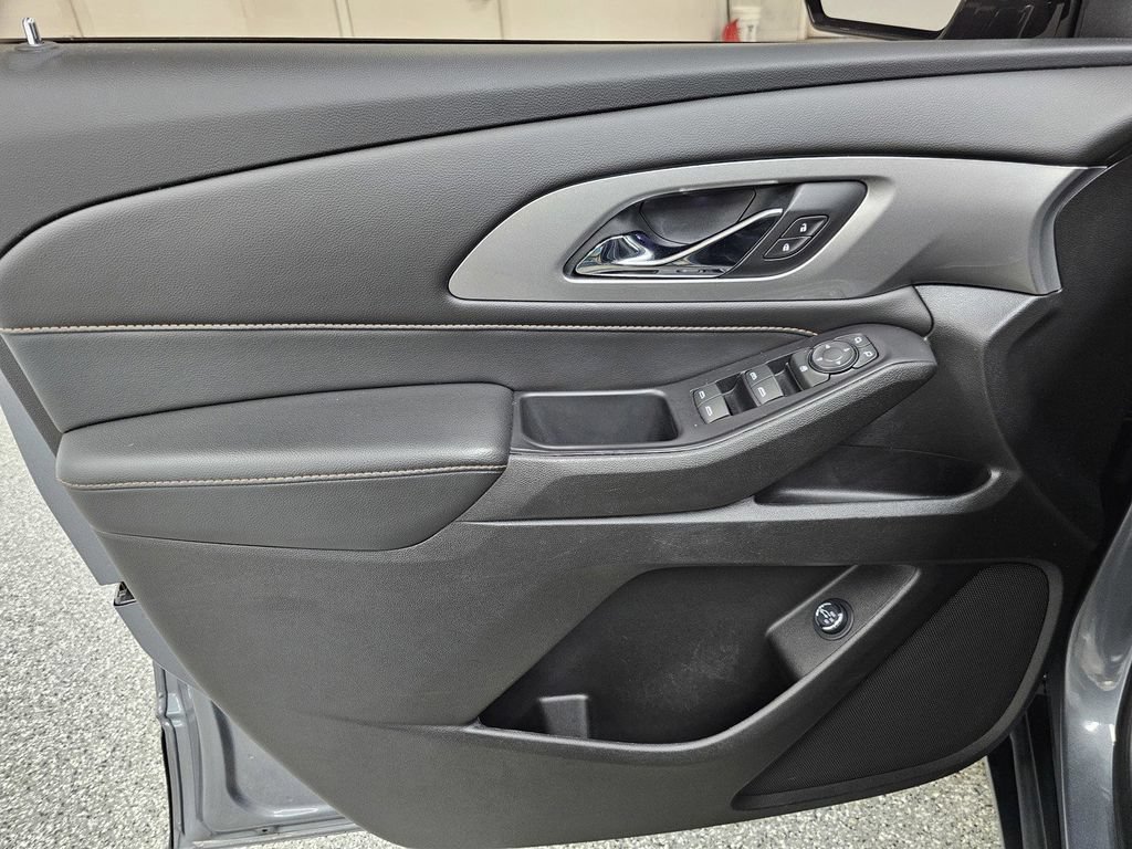 Used 2018 Chevrolet Traverse LT AWD/4WD image 13