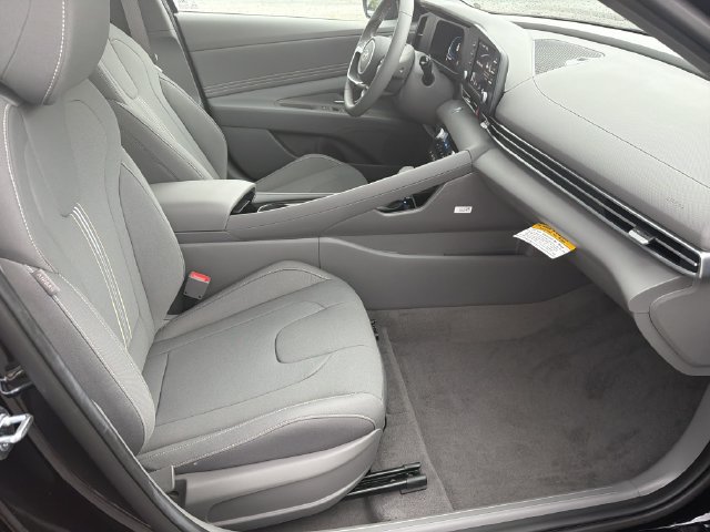 New 2026 Hyundai Elantra SEL Sport Premium FWD image 15
