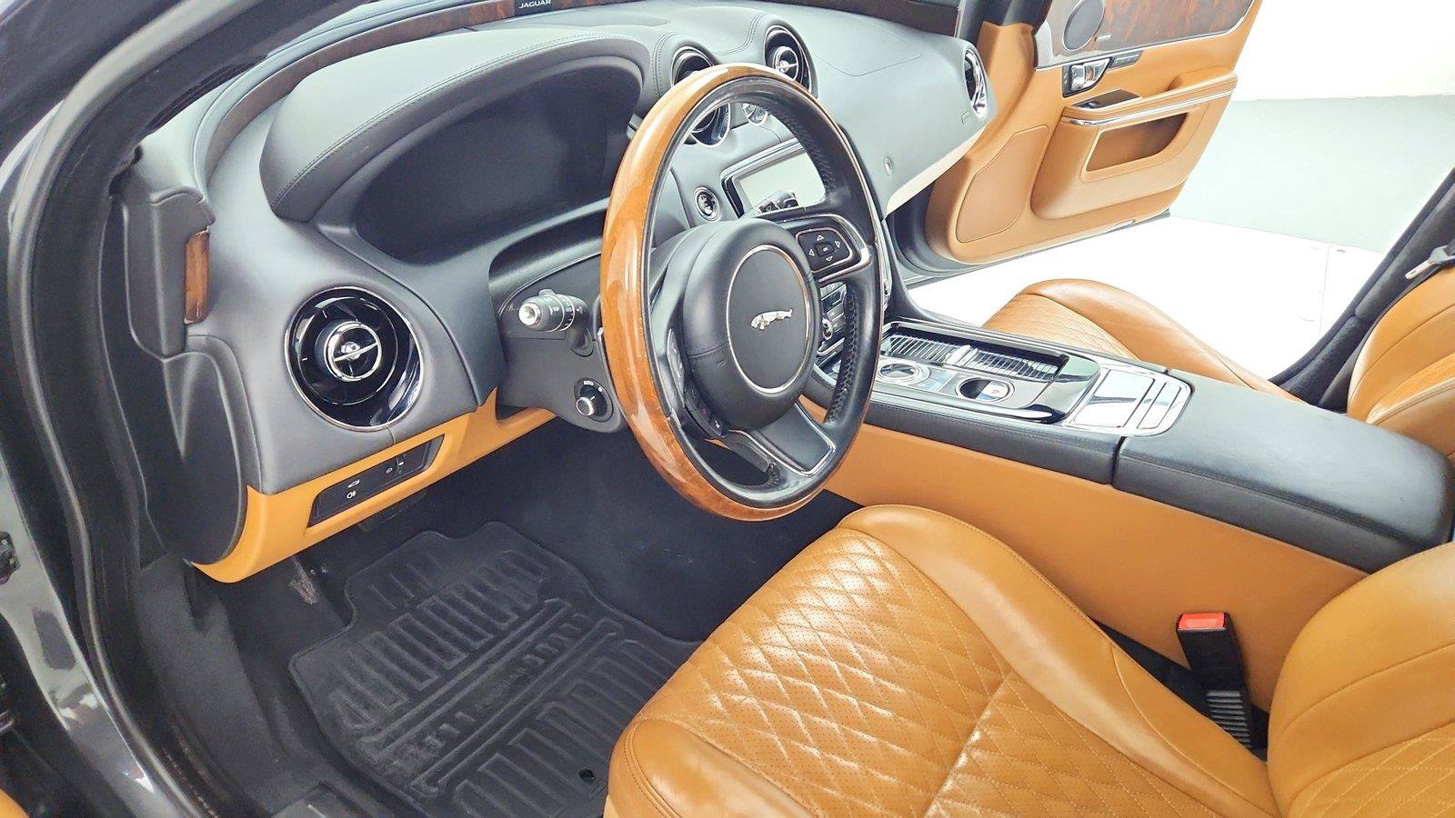 Used 2016 Jaguar XJ L Portfolio AWD/4WD image 13