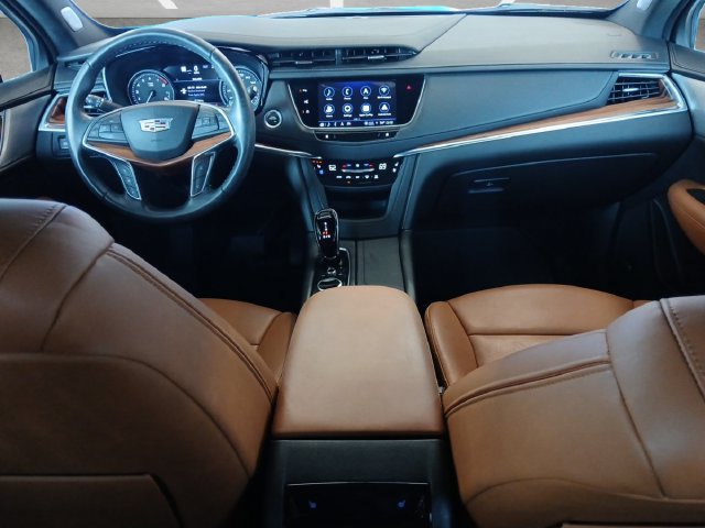 Used 2024 Cadillac XT5 Premium Luxury w/ Technology Package FWD image 21