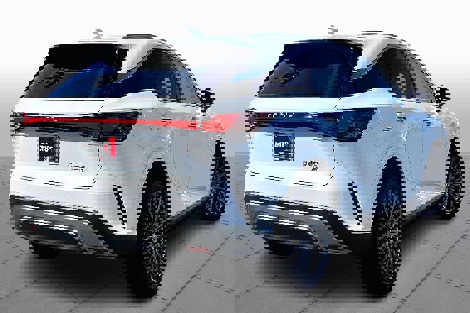 Used 2025 Lexus RX 450h Luxury w/ Convenience Package image 12