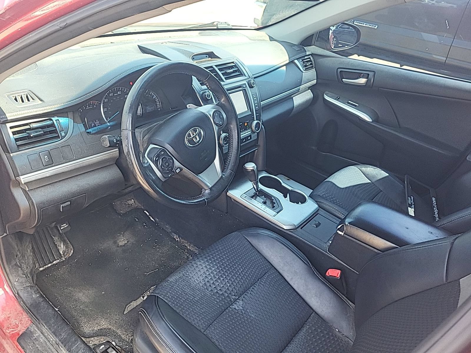 Used 2013 Toyota Camry SE FWD image 8