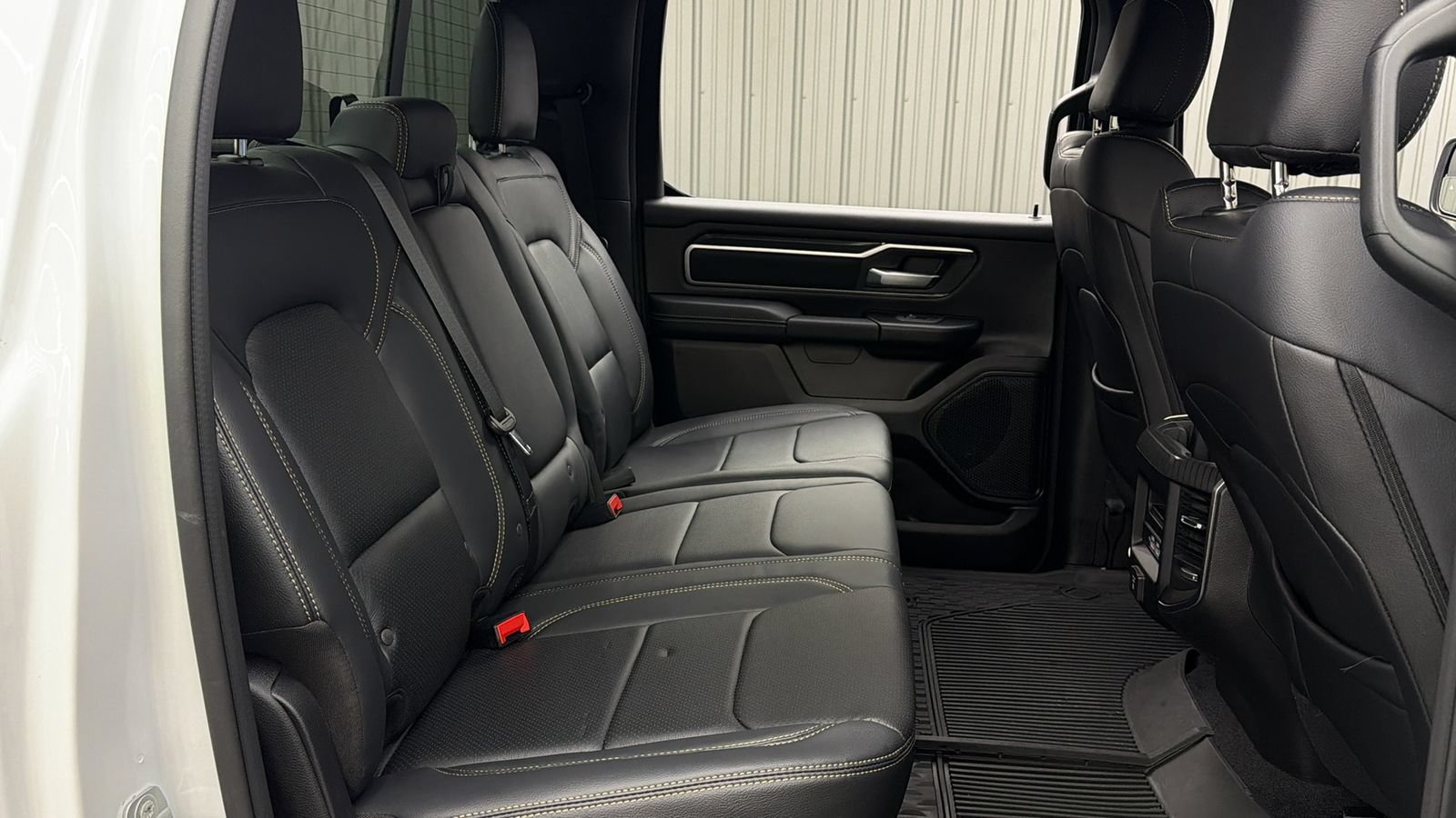 Used 2025 RAM 1500 Big Horn AWD/4WD image 41