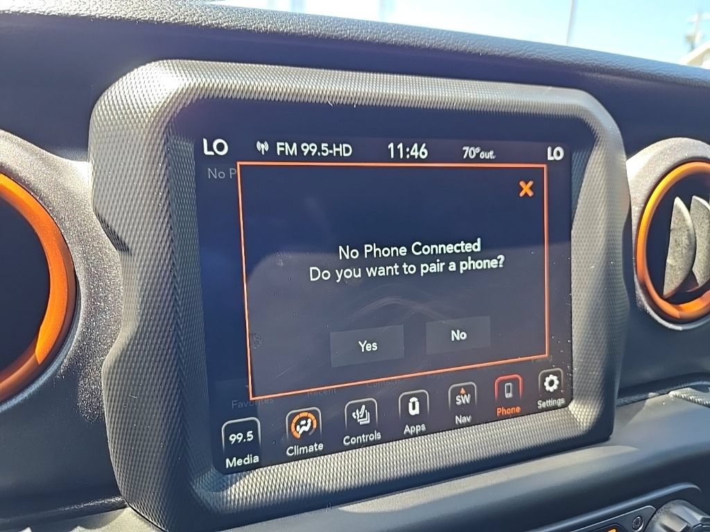 Used 2021 Jeep Gladiator Mojave AWD/4WD image 32
