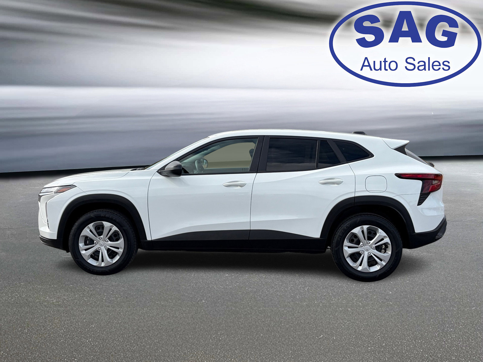 Used 2025 Chevrolet Trax LS image 4