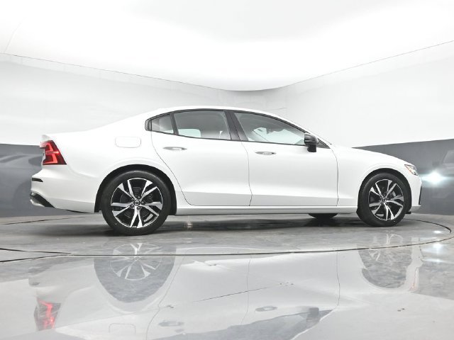 Used 2023 Volvo S60 B5 Core w/ Climate Package AWD/4WD image 40