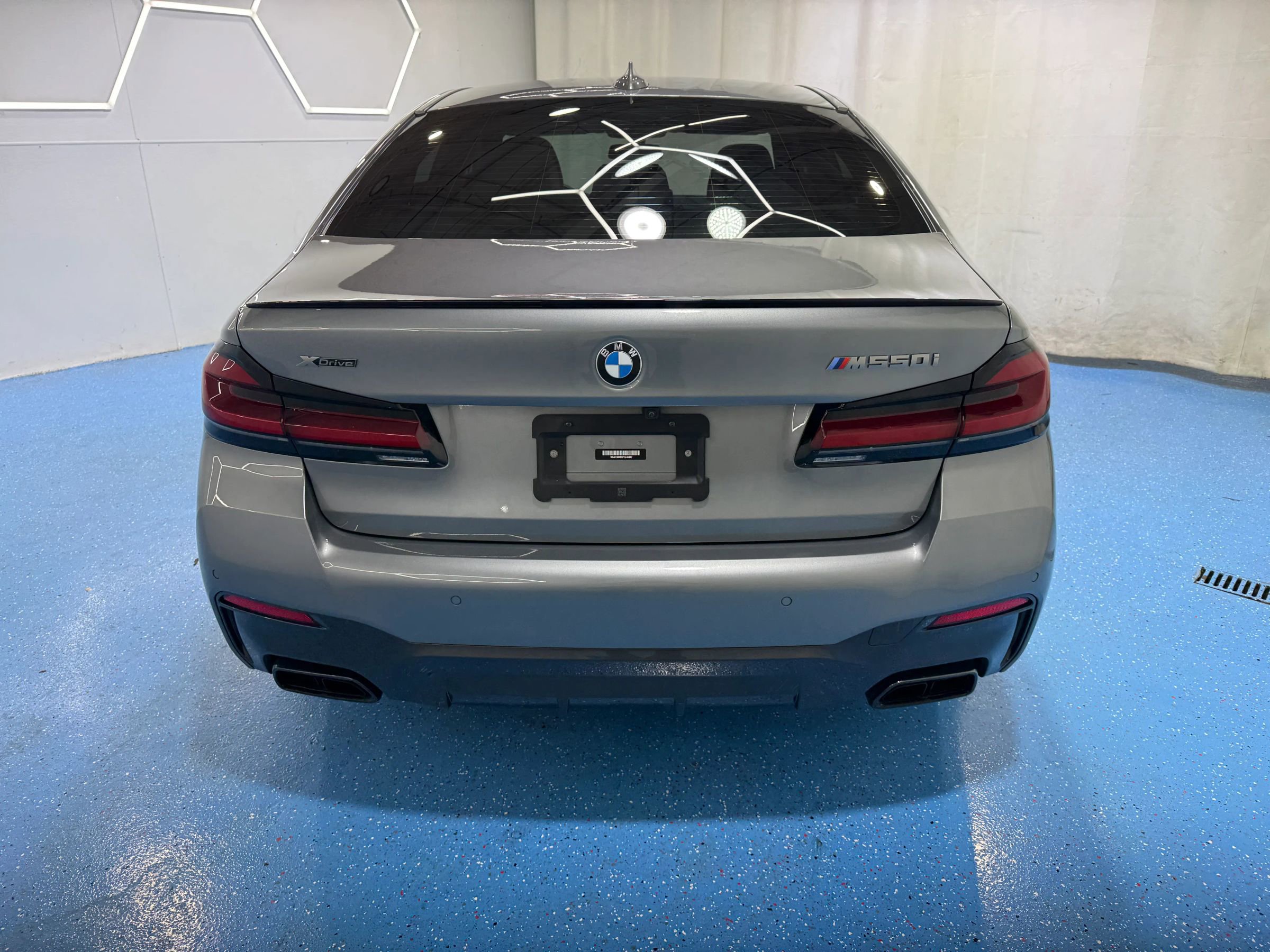 Used 2023 BMW M550i xDrive w/ Premium Enhanced Package AWD/4WD image 6