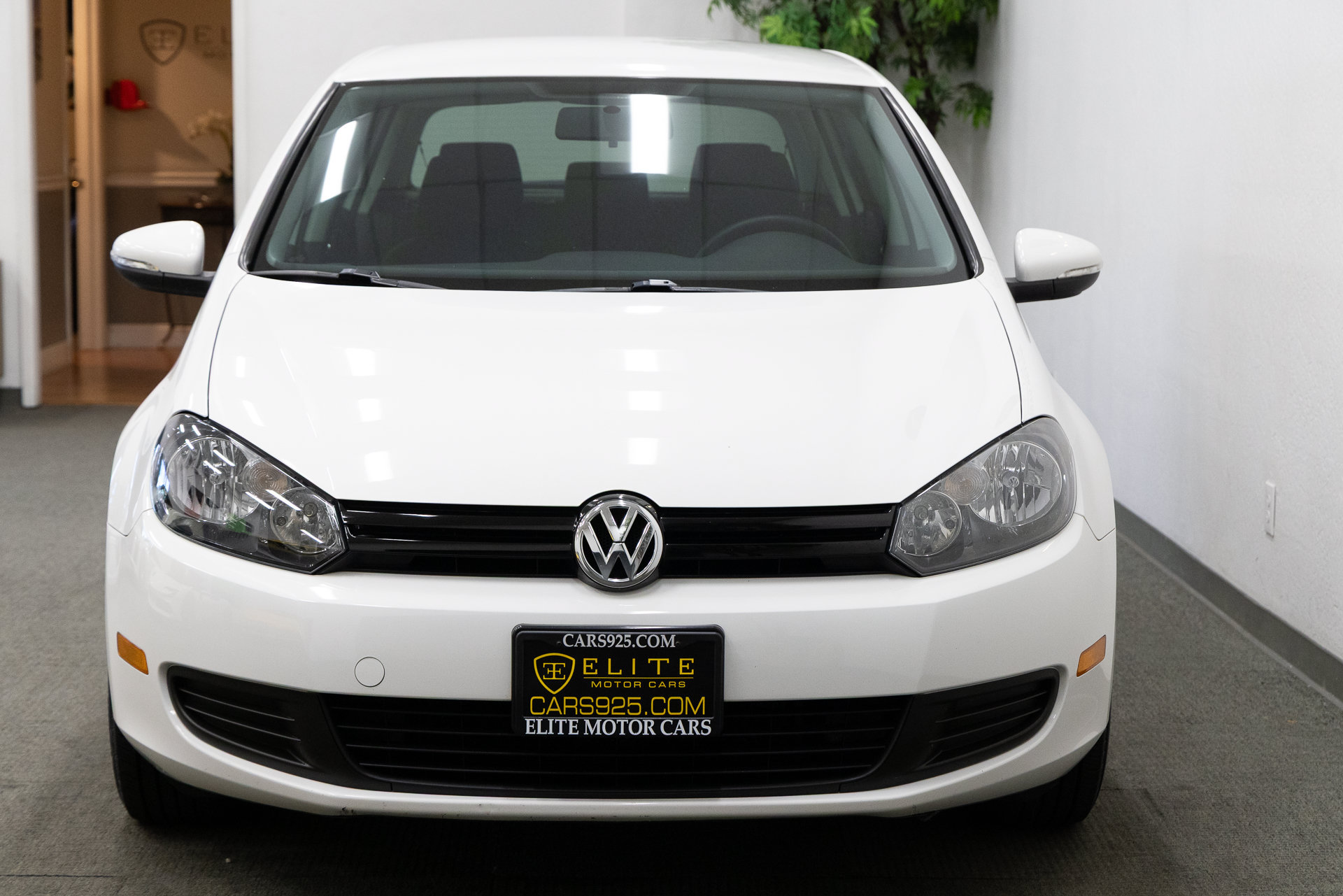 Used 2013 Volkswagen Golf 4-Door FWD image 17
