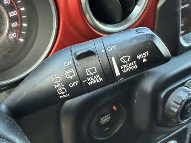 Used 2018 Jeep Wrangler Unlimited Rubicon w/ Dual Top Group AWD/4WD image 22