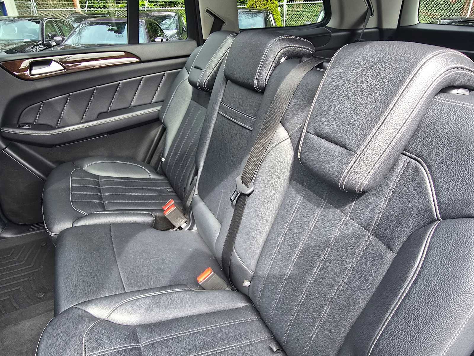 Used 2015 Mercedes-Benz GL 450 4MATIC image 17